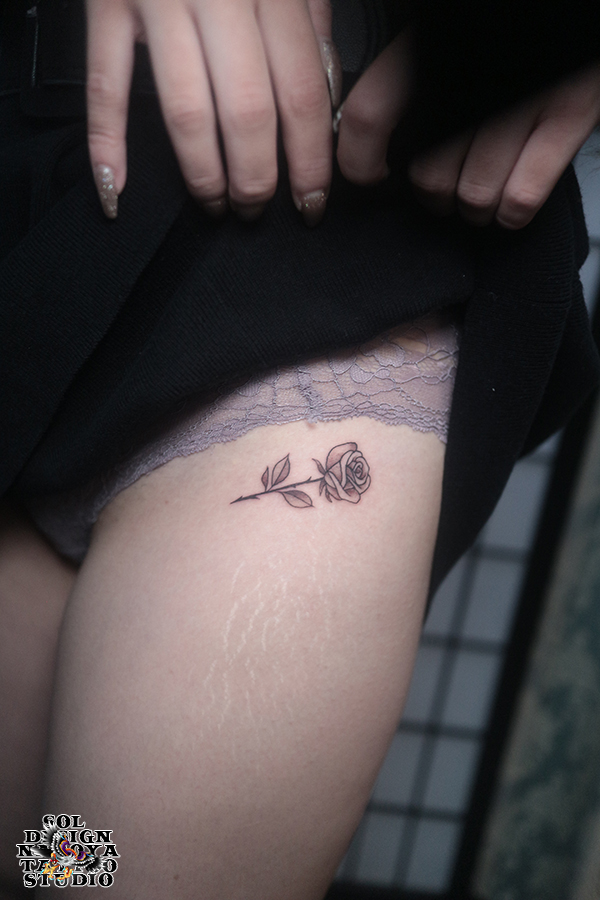 名古屋　タトゥー　女性